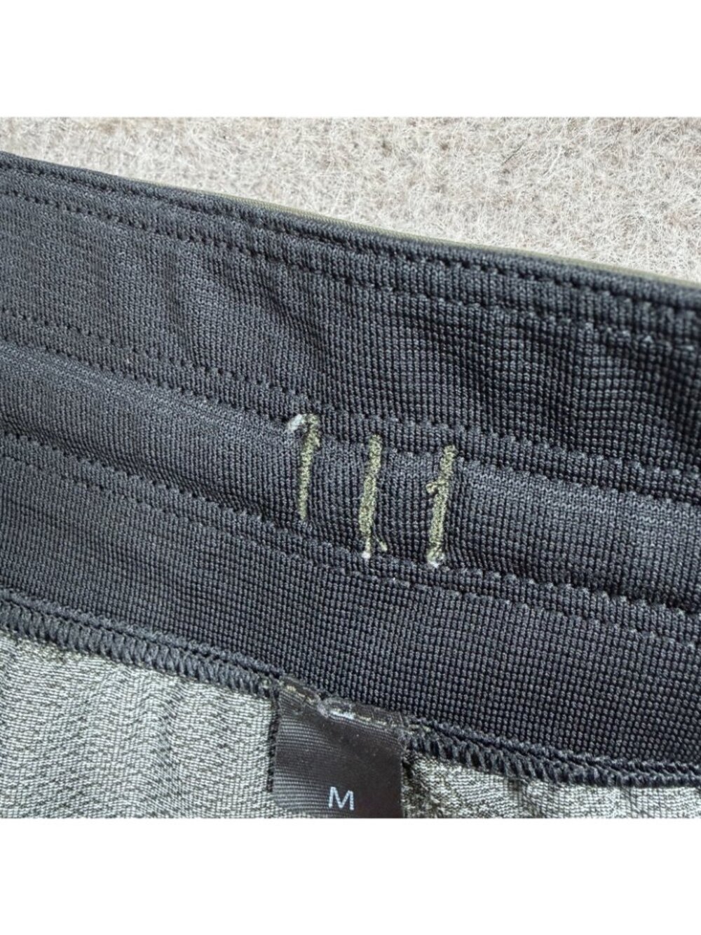 Lululemon Mens Shorts Medium Green Camo Drawstring LM7AN9S License to Train - Picture 4 of 11